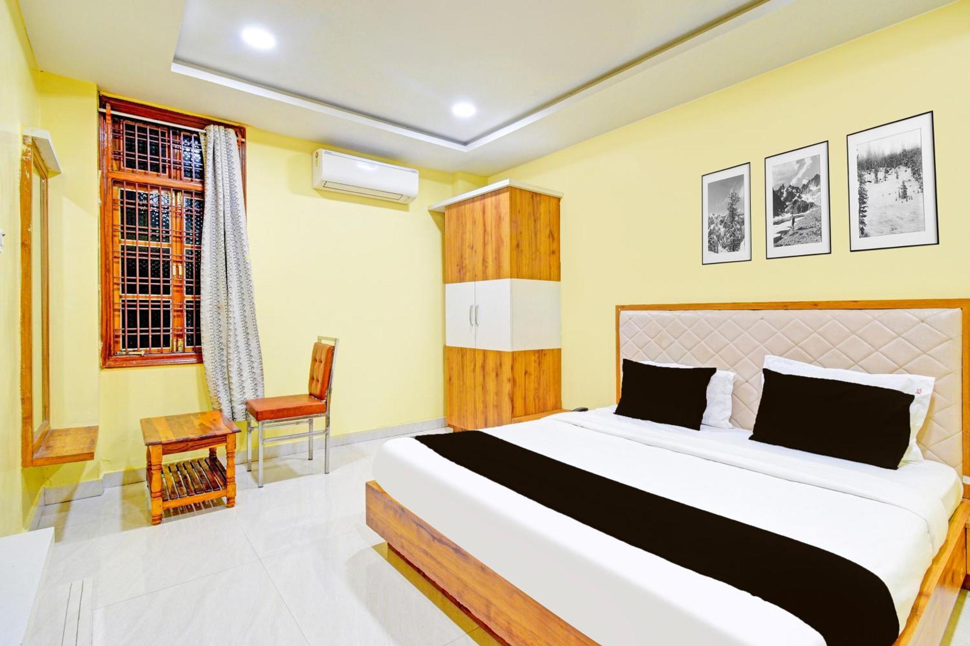 Super Townhouse Mancherial Hotel Mancherāl Екстериор снимка